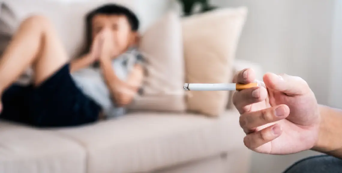 fumar delante de niños