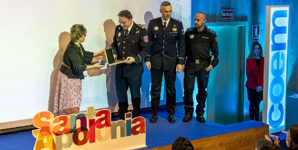 Policía Santa Apolonia COEM 2026