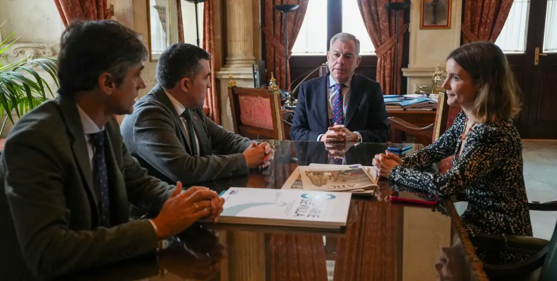 Reunión Colegio Dentistas Sevilla con el Ayuntamiento