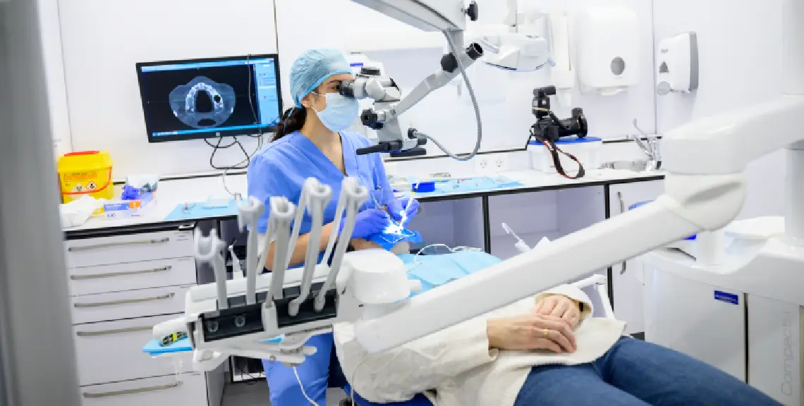 Estudio periimplantitis UIC Barcelona