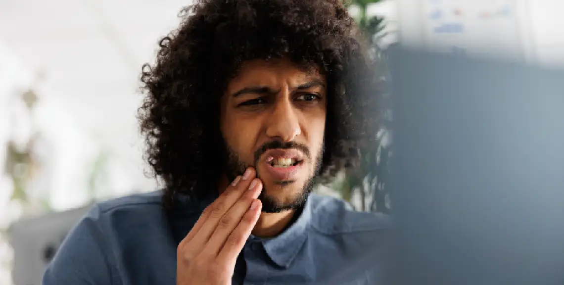 dolor bucal en el trabajo
