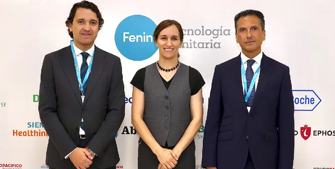Posado institucional del 32 encuentro de Fenin