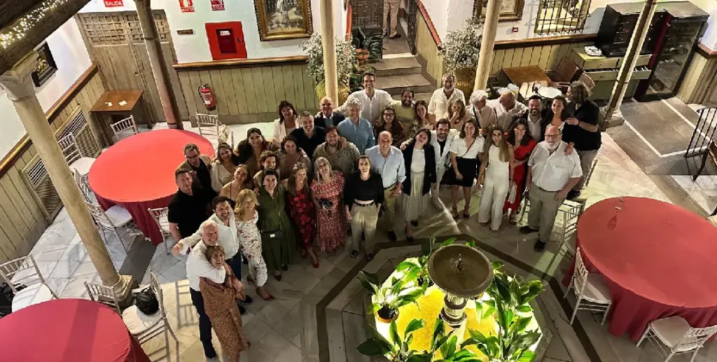 La cena del congreso se desarrolló en el centro de Granada.