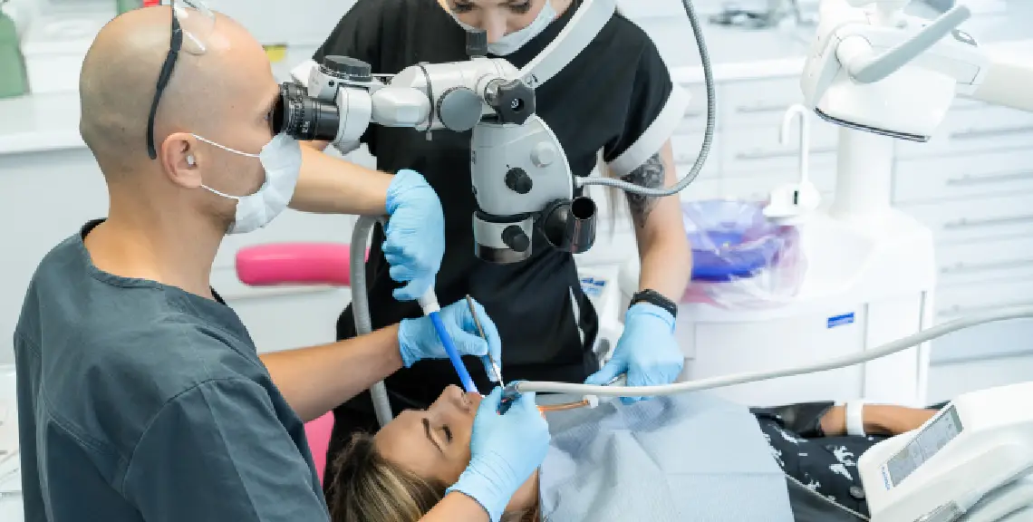 atención clínica dental