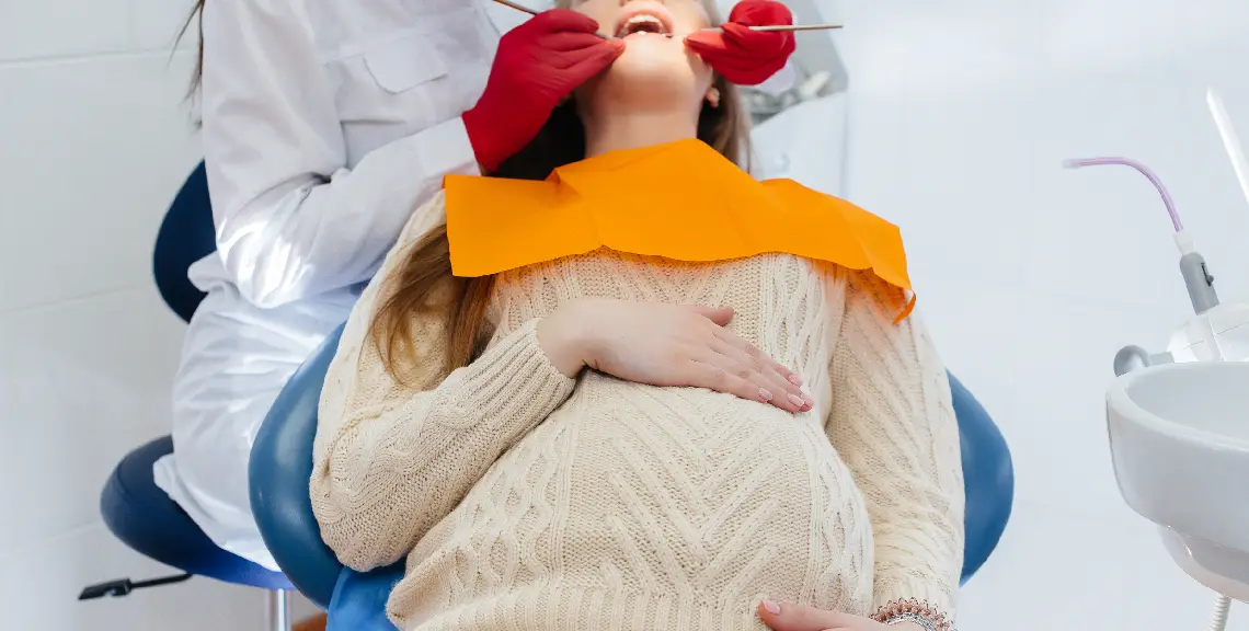 clínica dental embarazada