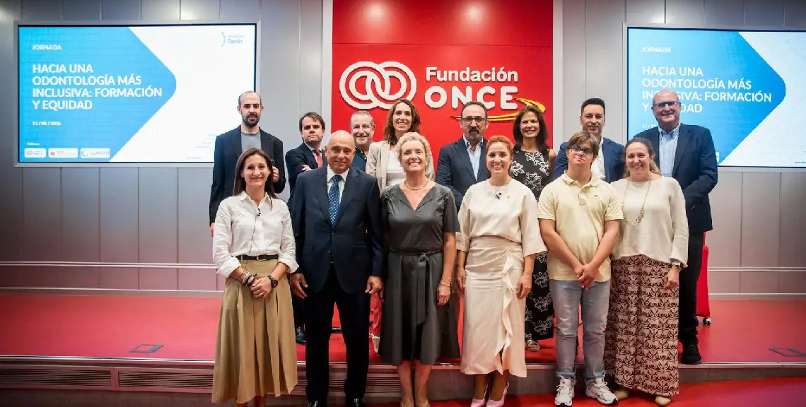 Participantes jornada FENIN SEOENE atención dental a pacientes con necesidades especiales