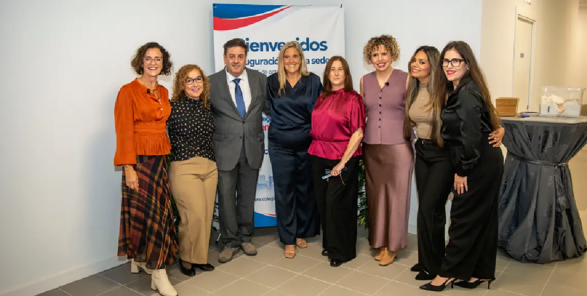 Inauguración Colegio Higienistas de Madrid, junta y empleados